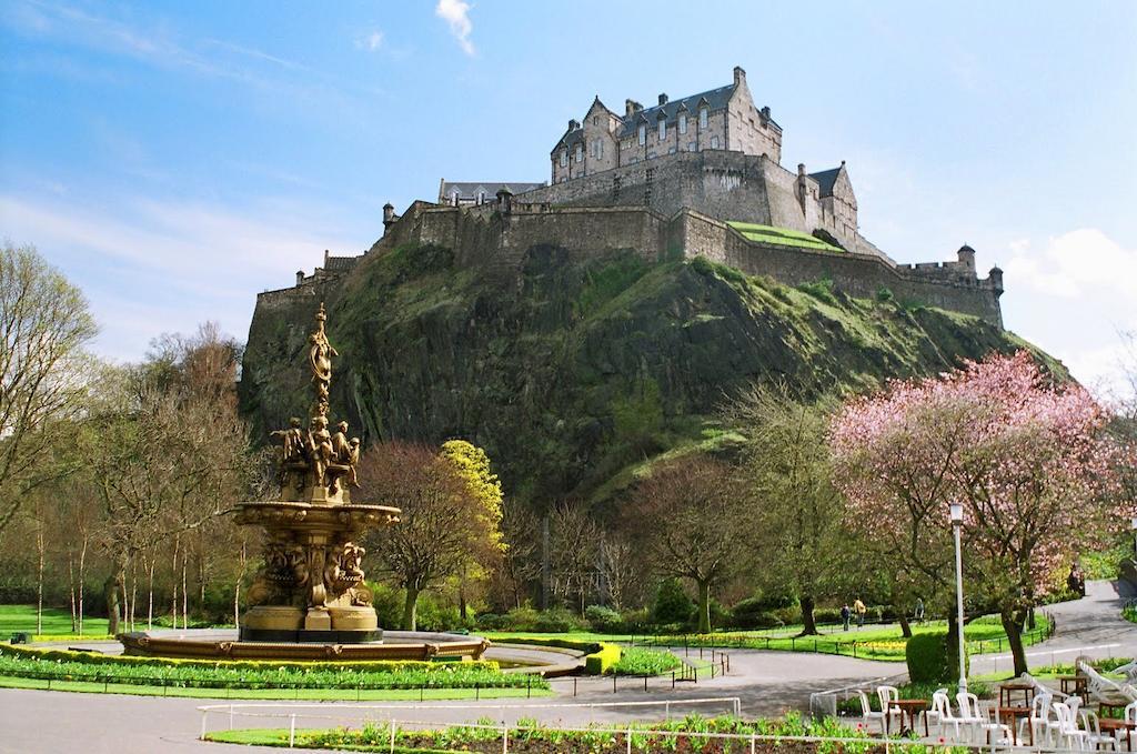Edinburgh Palace Apartment Exterior photo